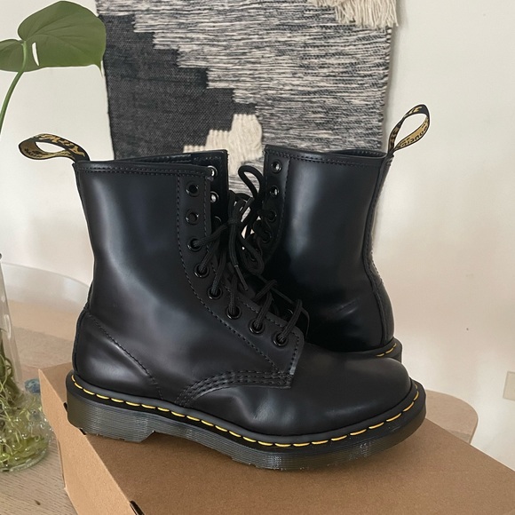 Dr.Martens boots - Picture 1 of 5